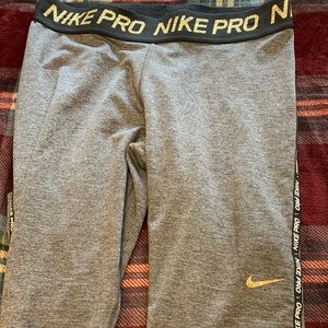 Nike leggings